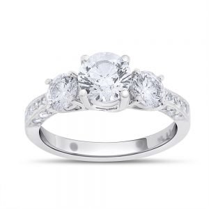 4 Reasons To Buy A Pre-Owned Engagement Ring | The Loupe