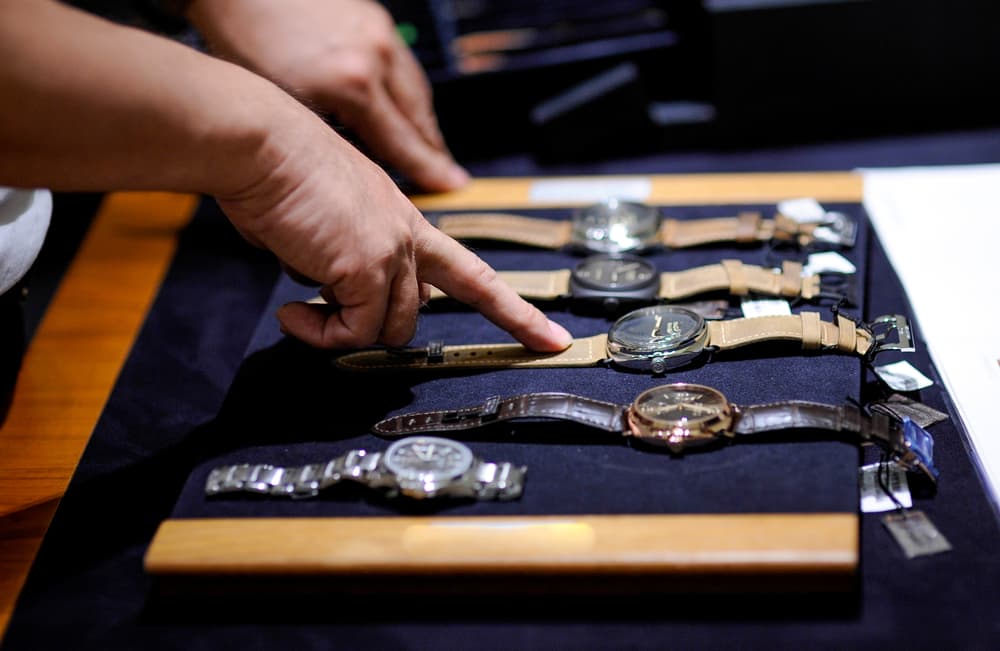 how to choose a luxury watch