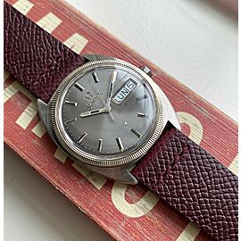 Vintage Omega Constellation Automatic Grey Dial Daydate Steel Cushion Case Watch