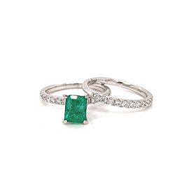 Prong-set Emerald and Diamond Classic Bridal Set Ring in 18K White Gold