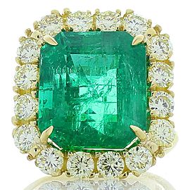 11.53 Carat Emerald Cut Emerald and Fancy Light Yellow Diamond Cocktail Ring