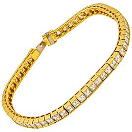 Contemporary 18 Karat Gold Diamond Line Bracelet