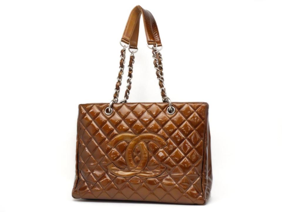 chanel vintage shopper bag leather