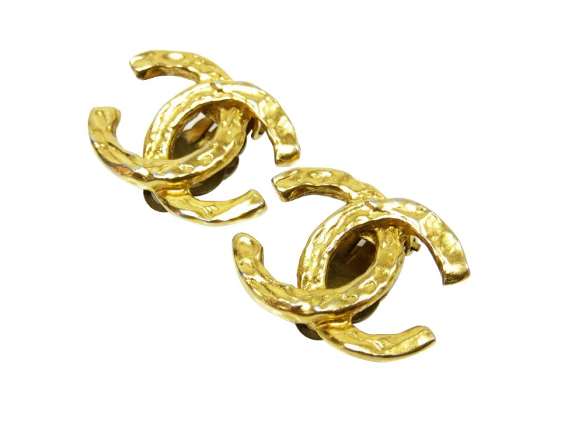 Chanel CC Logo Gold Tone Metal Earrings 