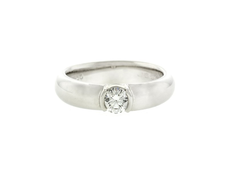 Tiffany & Co. Platinum Solitare Engagement Ring