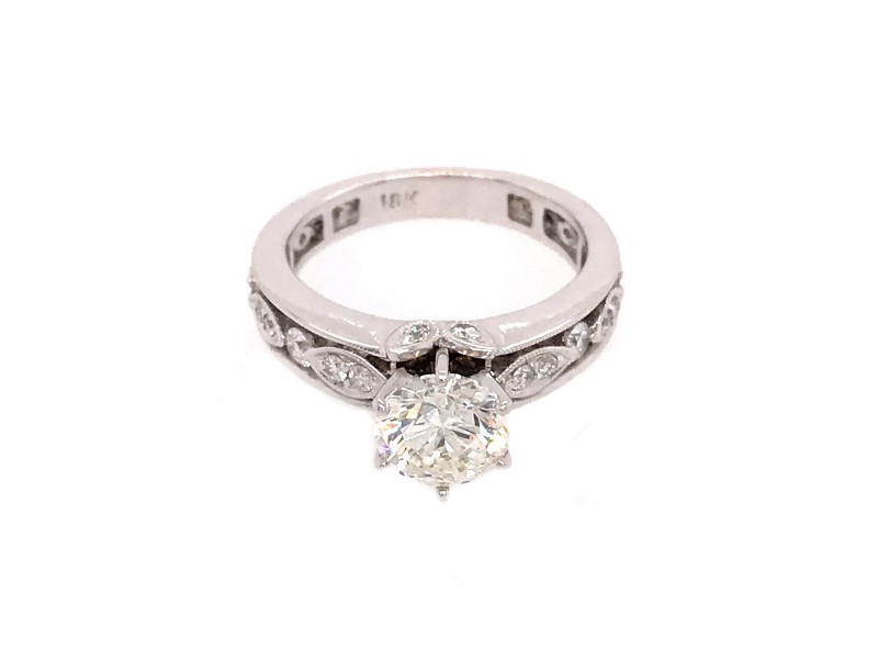 18k White Gold 1.32 carat Diamond Engagement Ring
