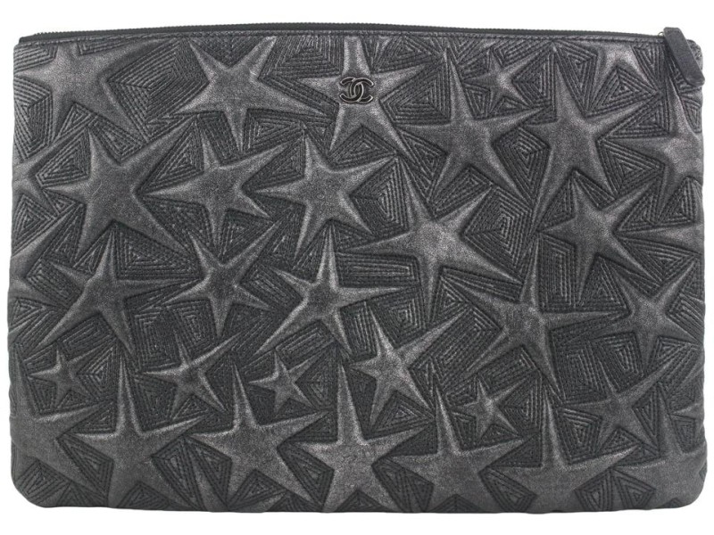Chanel Black Embossed Lambskin Star O-Case Clutch Bag 761cas330