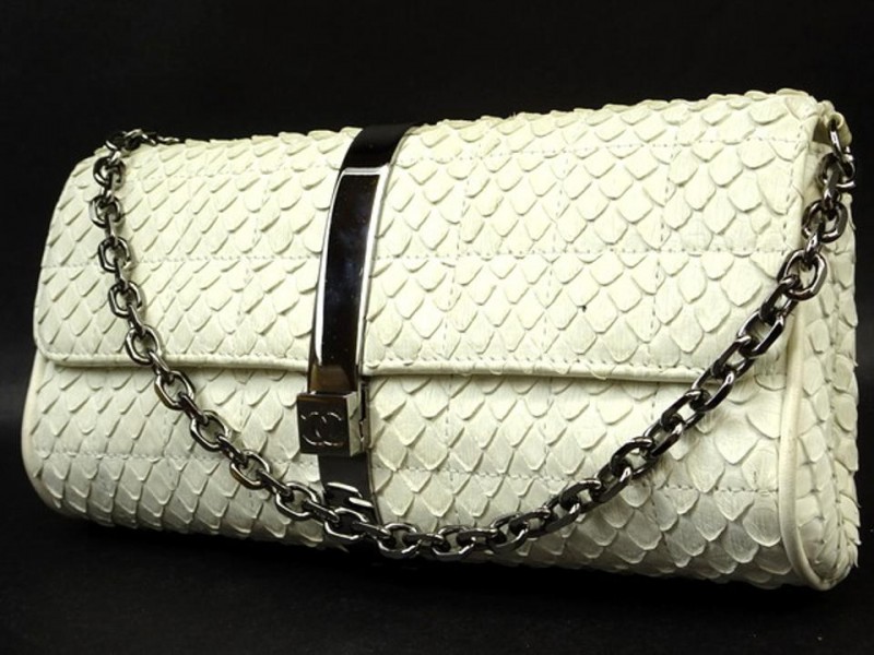 Chanel Python Flap 219333 White Patent Leather Shoulder Bag, Chanel