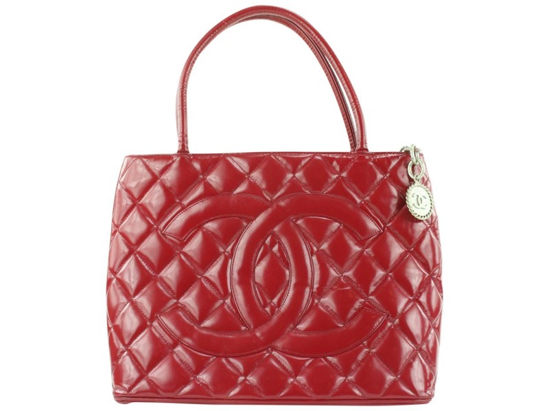 Chanel Red Quilted Patent Medallion Tote Zip Bag 872543