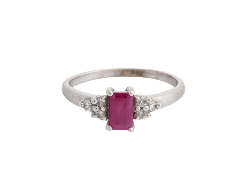14K White Gold Ruby and 0.05 Ct Diamond Ring Size 4.5 