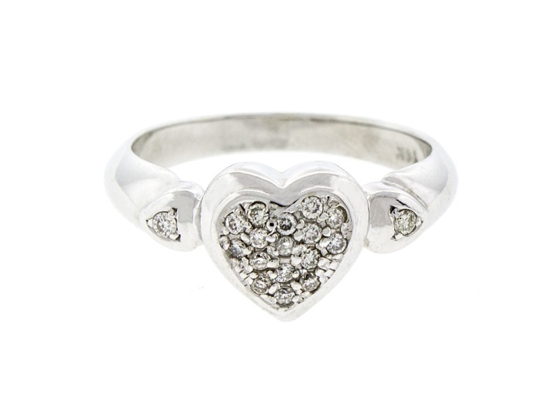 14K White Gold and Diamond Heart Cluster Engagement Ring