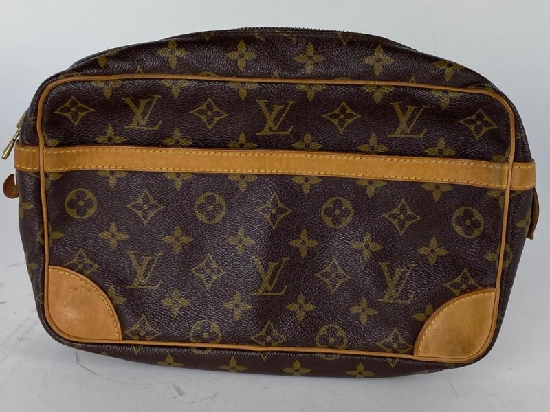 Louis Vuitton Monogram Compiegne 28 Clutch Cosmetic Case 13la530