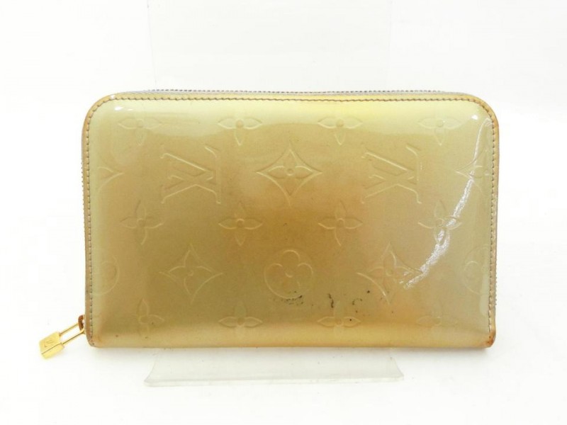 Louis Vuitton - Authenticated Zippy Wallet - Patent Leather Green for Women, Very Good Condition