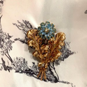 Cartier 14 Karat Yellow Gold Aquamarine Diamond Leaf Brooch