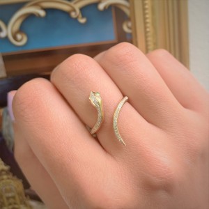 14k White Gold & Diamond Snake Ring