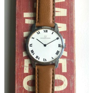 Vintage Universal Geneve Slim Manual Wind White Roman Numeral Dial Steel Watch