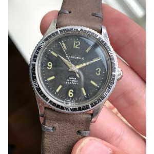 Vintage Bulova Sea Hunter Manual Wind Diver Black "Explorer" Dial Steel Watch
