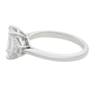 18K White Gold Emerald & Trapezoid Three Stone Diamond Engagement Ring 2.30ct