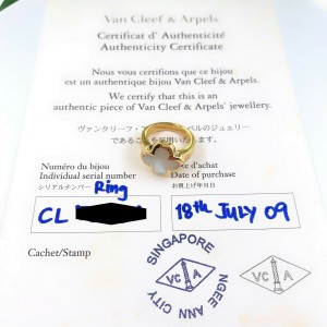 Van Cleef & Arpels Pure Alhambra Mother of Pearl 18kt Yellow Gold Ring COA