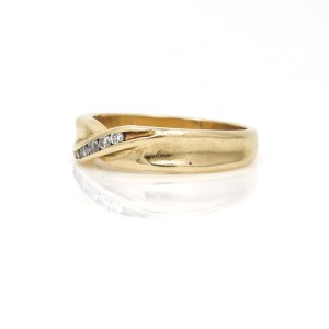 Women's X Diamond Wedding Anniversary Band Ring in 14k Yellow Gold