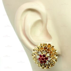 CARTIER Ruby Diamond Yellow Gold Clip-on Earrings 1960s