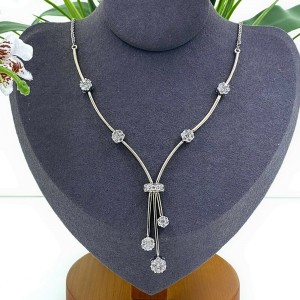 Ladies 2.00 cts Round Brilliant Diamond Flower Design Necklace 14kt White Gold