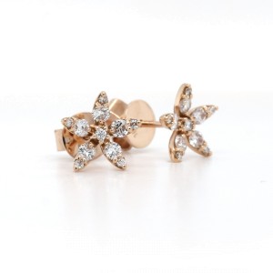 Women's Diamond Flower Stud Earrings in 18k Rose Gold
