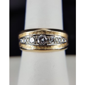 14K Yellow Gold & Diamond Florentine Band Ring Size 9.0