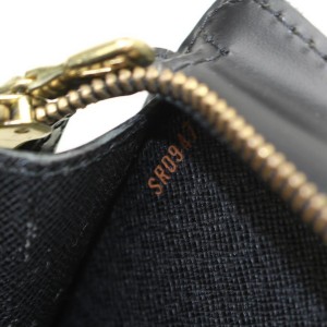 Louis Vuitton Pochette Noir Homme 869544 Black Leather Clutch