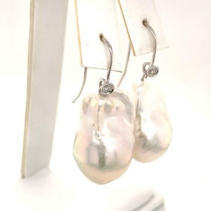 Diamond Freshwater Pearl Earrings 14 KT Certified $1,950 920924