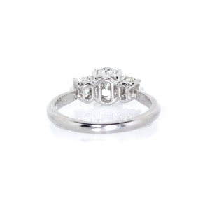 Estate Platinum 3 Stone Diamond Ring Size: 5.50