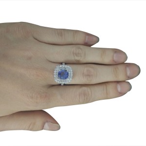 4.92 Carat Sapphire 14K White Gold Diamond Ring