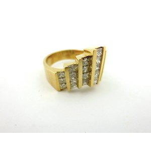 18k Yellow Gold 1.77Ct Princess Cut Diamonds Stair Step Cluster Ring