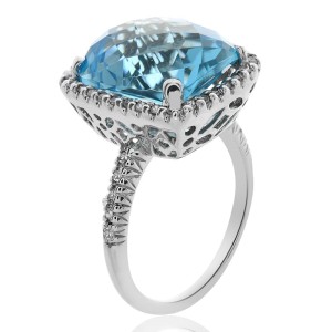 14K White Gold 5.20 Ct Blue Topaz and 0.25 Ct Diamond Ring Size 4.75