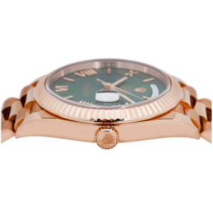 ROLEX DAY DATE 40 WATCH ROSE GOLD GREEN DIAL 228235 BOX AND CARD