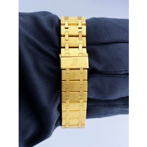 Audemars Piguet Royal Oak Cream Dial 18K Yellow Gold Ladies Watch