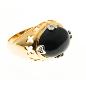Vintage 1960 Black Onyx 14k yellow gold diamond ring
