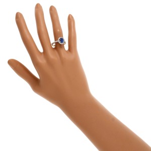 18K White Gold Oval Sapphire Diamond Halo Ring Size 6.5