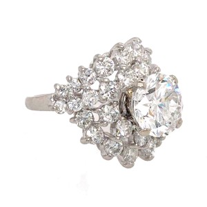 GIA Certified 3.12 ct Round Brilliant Diamond Ring