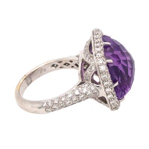 18k White Gold Amethyst and Diamond Ring