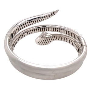 18k White Gold Matte Snake Cuff Diamond Bracelet