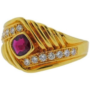 Van Cleef & Arpels Gold Diamond Ruby Ring