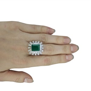 7.60 Carat Emerald 14K White Gold Diamond Ring
