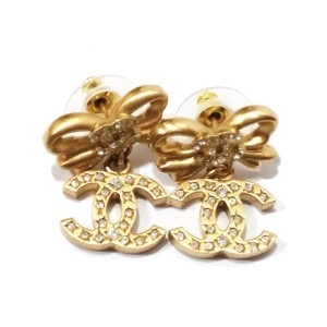 Chanel Gold Tone Metal & Crystal Ribbon Bow CC Dangle Piercing Earrings