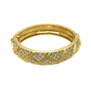 Van Cleef & Arpels 18 Karat Gold 9 Carat Brilliant Round Cut Diamond Bangle