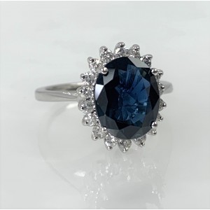14K White Gold Oval Shaped Blue Sapphire Diamond Engagement Ring