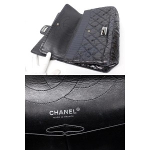 CHANEL - Jumbo Classic Flap CC Quilted Black Lambskin Shoulder Bag /  Crossbody