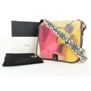 Chanel Limited Edition Graffiti Flower Power Messenger Crossbody Bag 305ca514