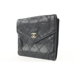 Chanel Black Quilted Lambskin CC Logo Compact Wallet 69ccs126