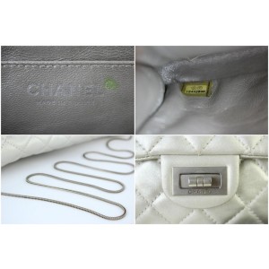 Chanel Quilted Metallic Jumbo Flap 13ct927 Silver Leather Shoulder